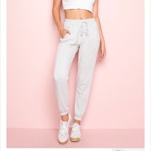 Brandy melville Rosa sweatpants (brand new!)